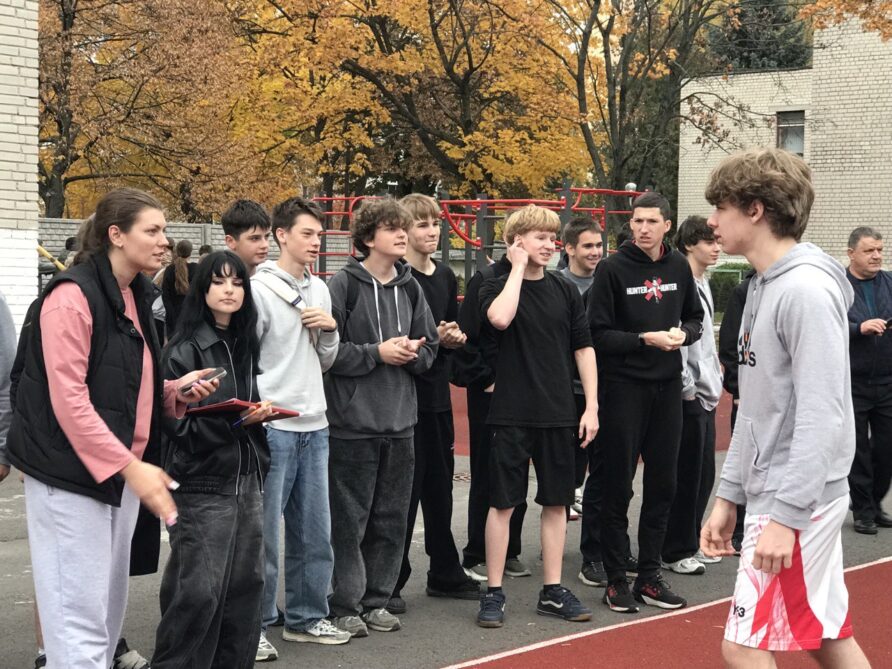 В рамках Недели родительской любви спортивные соревнования «Папе посвящается»